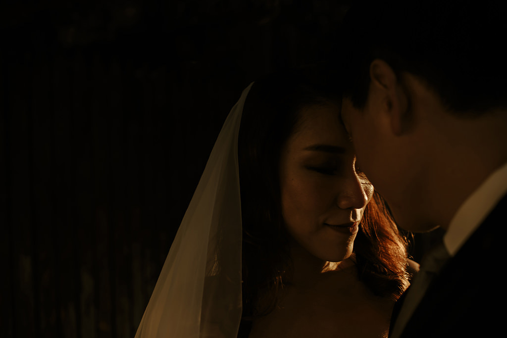 dark and moody wedding photos